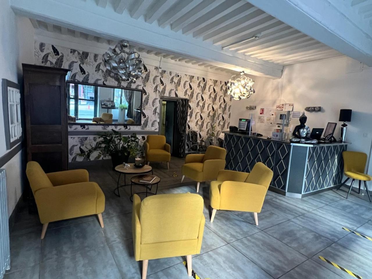 Hotel Du Centre Геньон Экстерьер фото